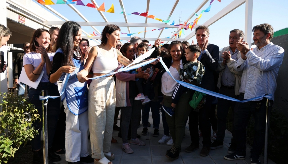 Katopodis y Mayra Mendoza inauguraron el Centro de Desarrollo Infantil “Néstor Kirchner”
