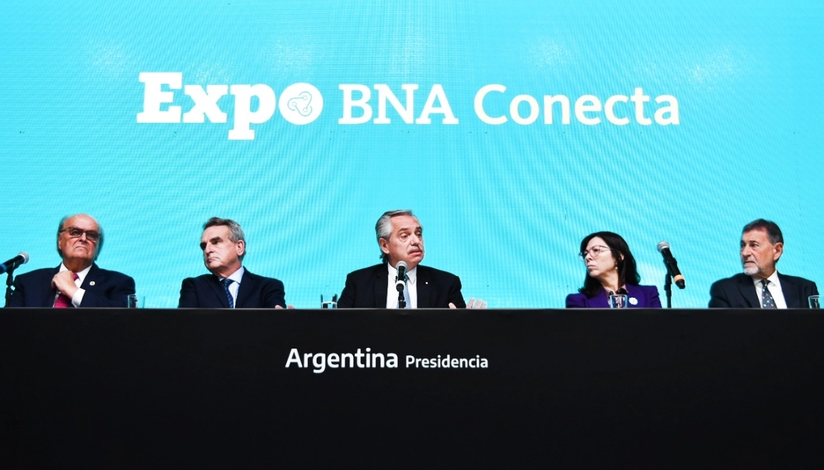 Alberto participó de la presentación de la Expo del BNA con Batakis, Rossi y Scioli