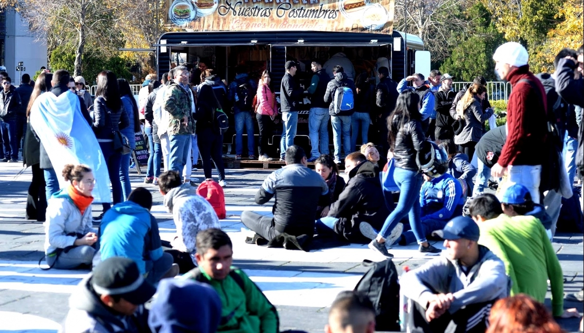 Fiesta, color y futbol: La Plata prepara un Fan Fest por el inicio del mundial Sub- 20