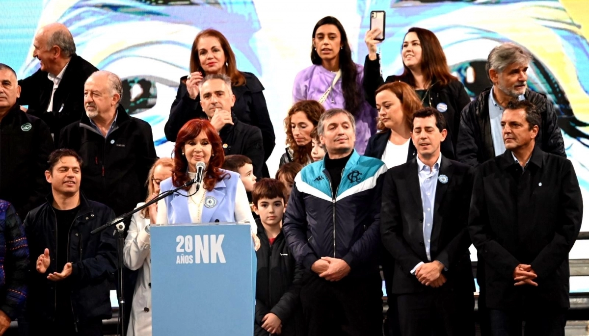 "Este gobierno es infinitamente mejor que otro de Mauricio Macri", dijo Cristina en el acto de Plaza de Mayo
