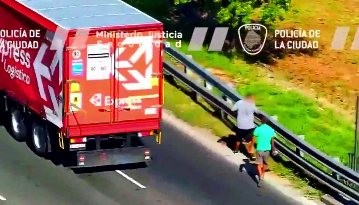 No lo perdonaron: se le quedó la camioneta y cuando esperaba la grúa lo asaltaron