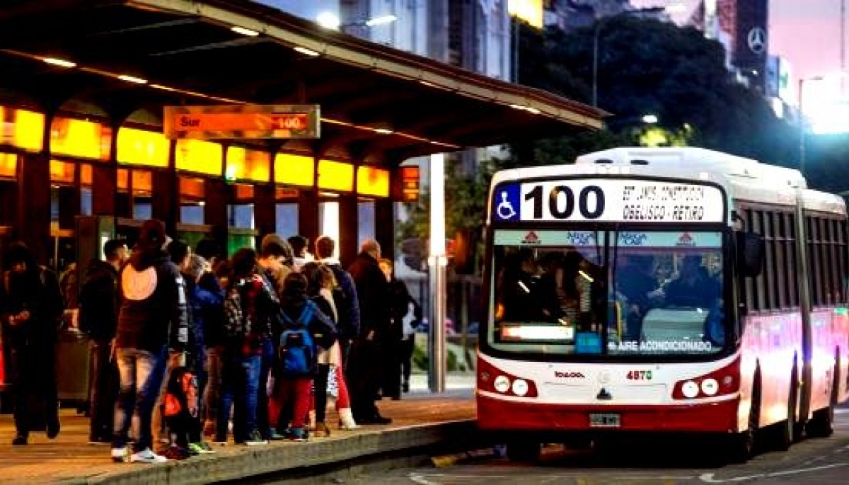 La UTA amenazó con un paro de transportes de 24 horas para el próximo martes