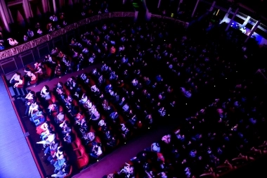 Vuelven los shows en el Teatro Podestá cargados de música, cultura y comedia