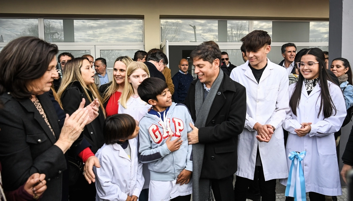 Kicillof visitó Carlos Tejedor: “Recibimos una provincia endeudada y nos pusimos a trabajar”