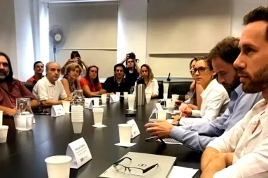 Provincia acordó un nuevo régimen de licencias parentales para docentes bonaerenses