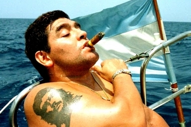 Locura en redes: la teoría que asegura que el "Aserejé" de Las ketchup habla de Maradona