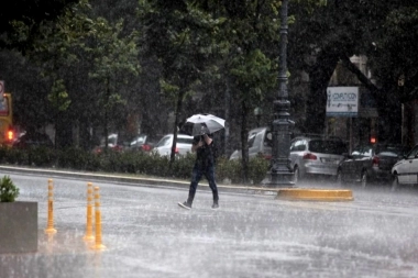 Alerta naranja en La Plata: cayeron más de 100 milímetros por las tormentas