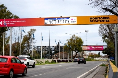 Atención: se inauguró un nuevo lector de patentes en la Autopista La Plata-Buenos Aires