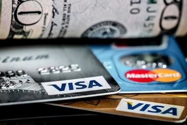 Unificaron el precio de tres tipos de dólares en medio de la escalada del blue