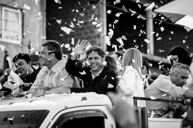 Kicillof baraja las opciones para el cierre de campaña: “el kilómetro cero” y la “cuna del peronismo” en vista