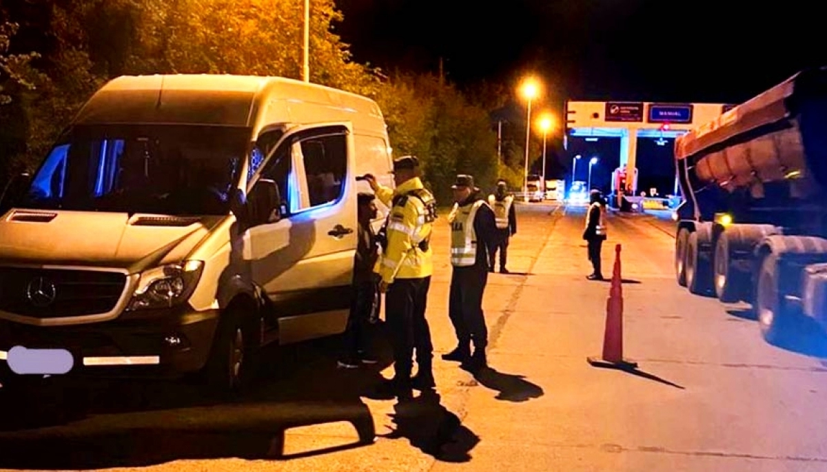 De dónde salieron: Gendarmería encontró 10 millones durante un operativo de control vehicular