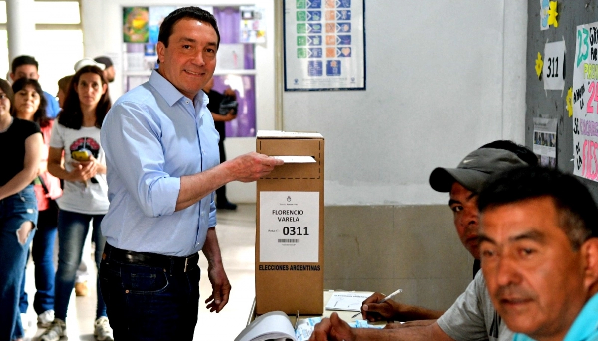 Votó Watson en Florencio Varela: “Notamos un crecimiento en la participación respecto a las PASO”