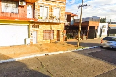 Un hombre y su hijo de 9 años fueron víctimas de un tremendo ataque piraña