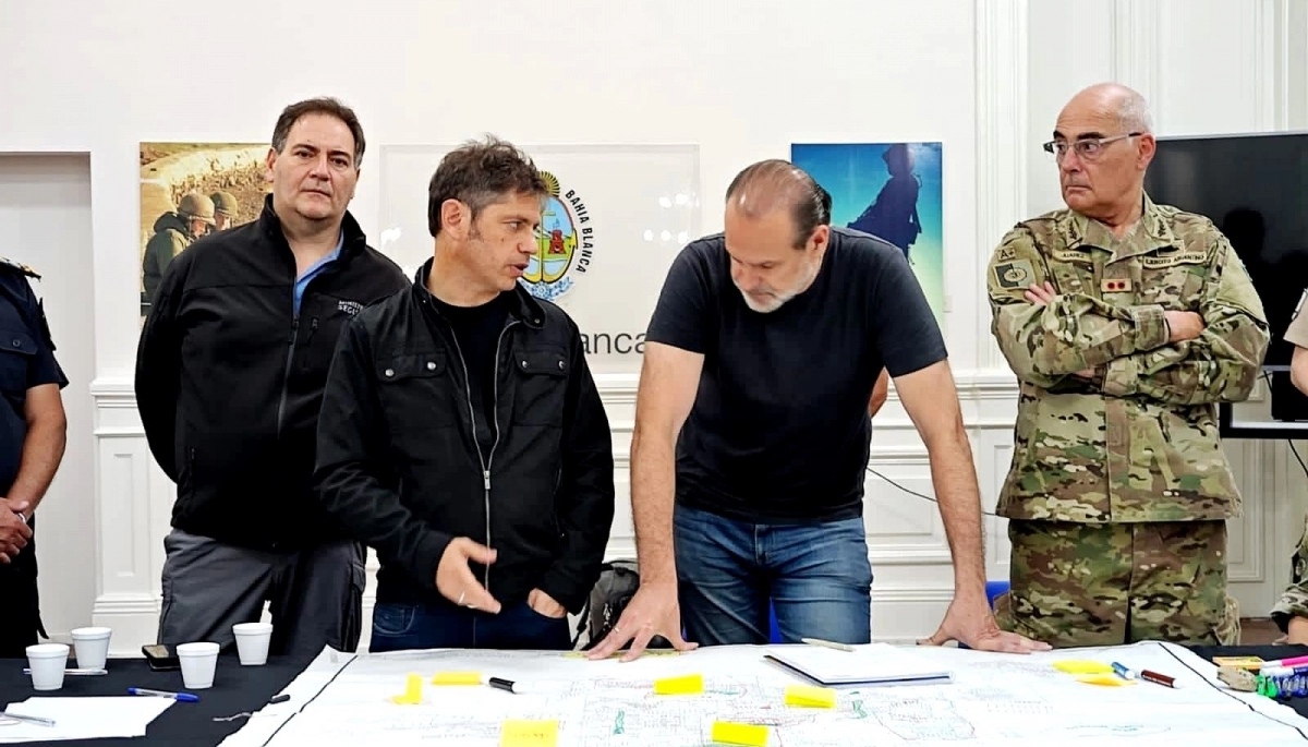 Axel Kicillof viajó a Bahía Blanca por la fuerte tormenta: qué dijo la Provincia