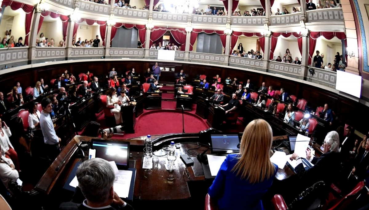 El Senado bonaerense sesionó para tratar la Ley de Ministerios y tomar juramentos