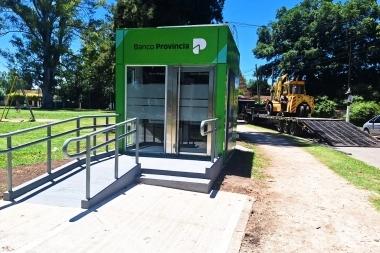 Presidente Perón puso en funcionamiento dos cajeros automáticos en puntos estratégicos