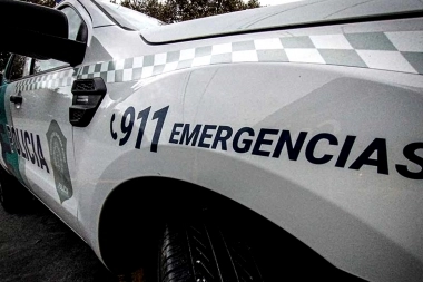 Menores armados desvalijaron a un matrimonio y le sustrajeron el vehículo a las 5 de la tarde