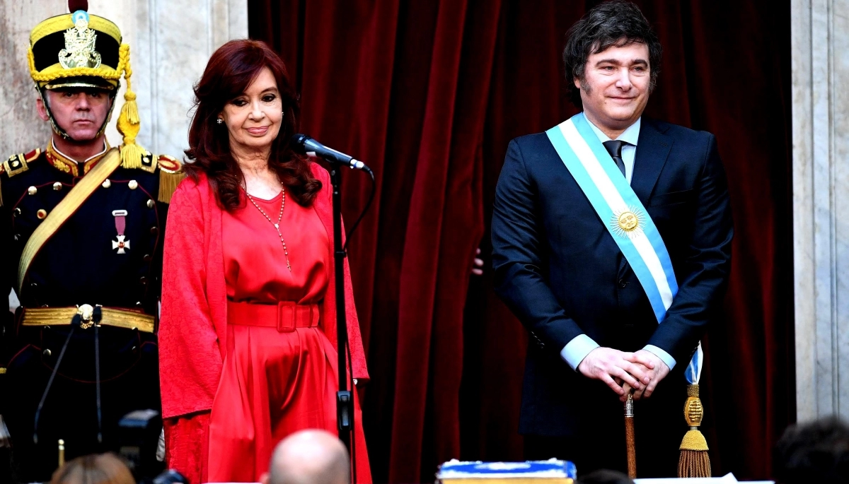 El mundo del revés: Cristina elogió varios aspectos del gobierno de Milei