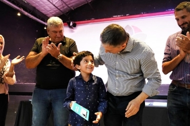 D’Onofrio visitó a Gray y anunció pases libres en transportes para estudiantes y discapacitados