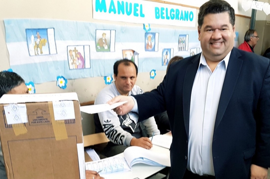 Papelón de Nedela en Berisso: apurado se adjudicó el triunfo, pero terminó perdiendo por tres puntos