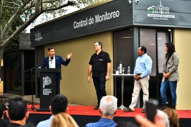 Kicillof desafió a Milei a “recorrer la Provincia” y apuntó que el ajuste contra la casta es una “estafa”