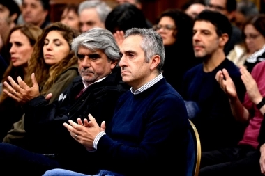 ¿Palo para Cristina?: Larroque cuestionó al sector del peronismo que crítica por “Twitter”