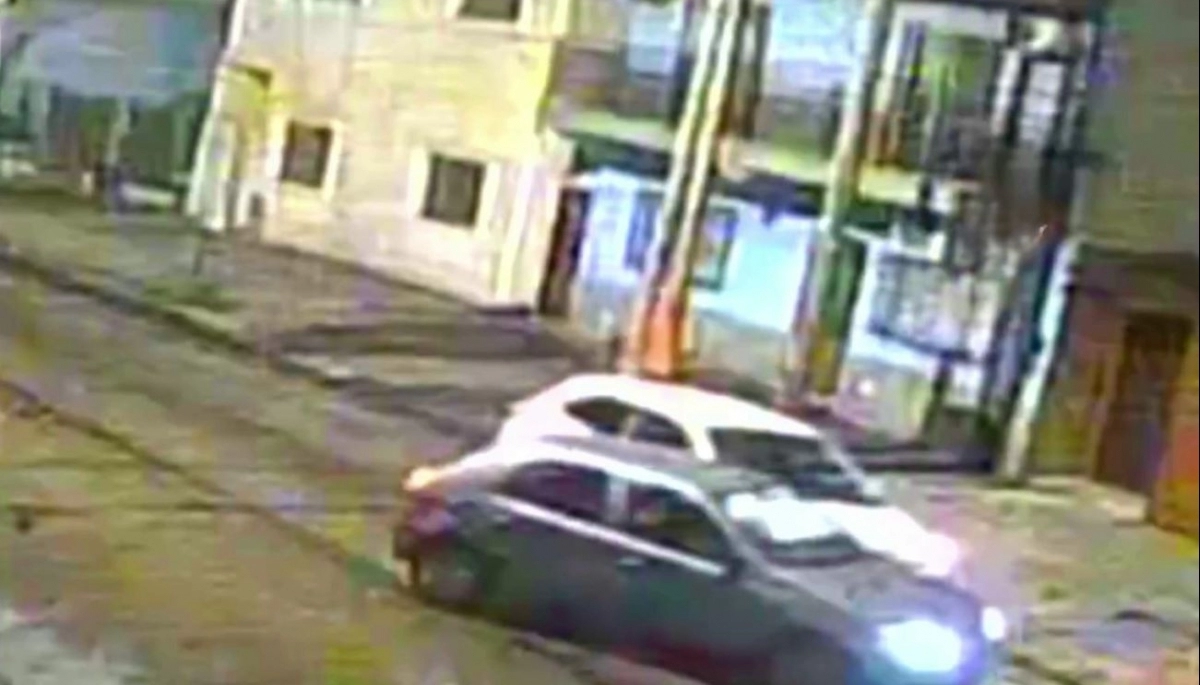 Inseguridad en Lanús: delincuentes armados les robaron los autos cuando llegaban a sus domicilios