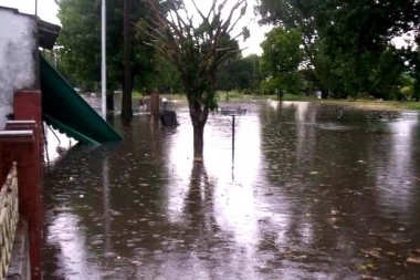 ¿Y la gestión municipal?: Tres de Febrero en caos por las lluvias e inundaciones