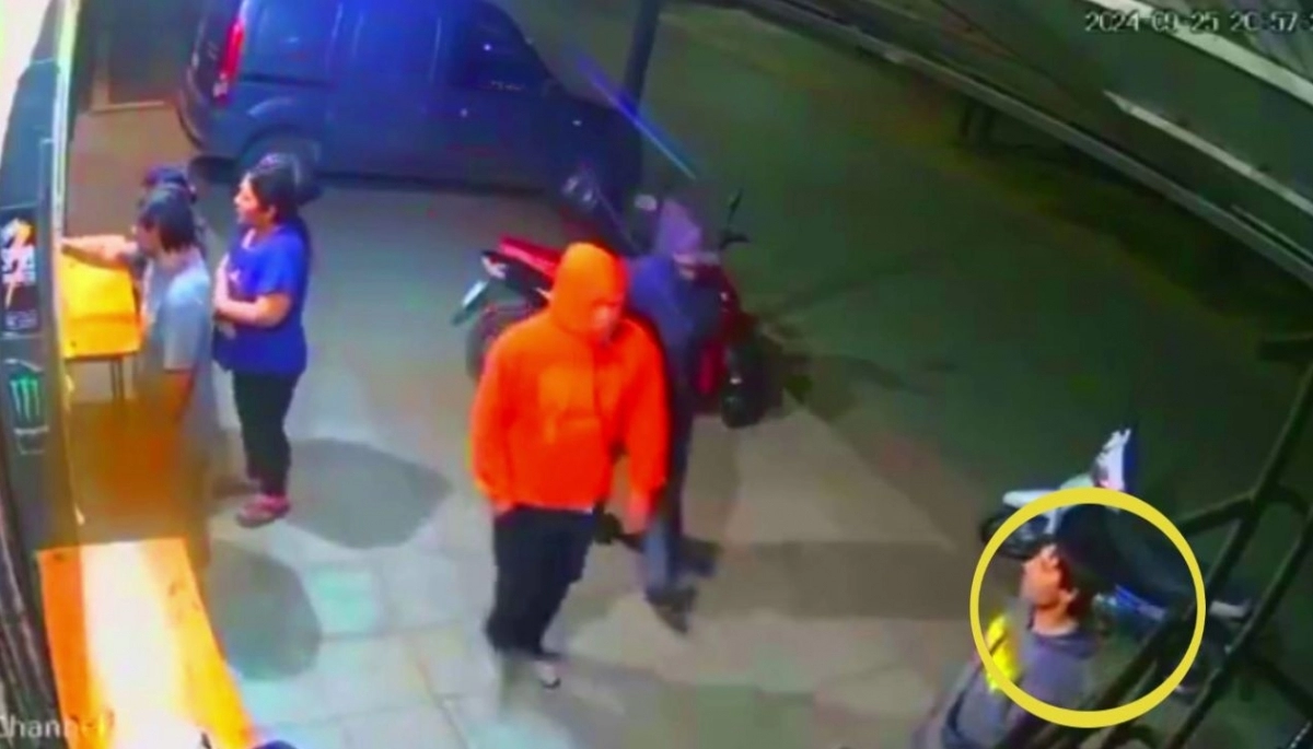 Merlo sin control: encapuchados robaron a los clientes de un kiosco y balearon a un hombre
