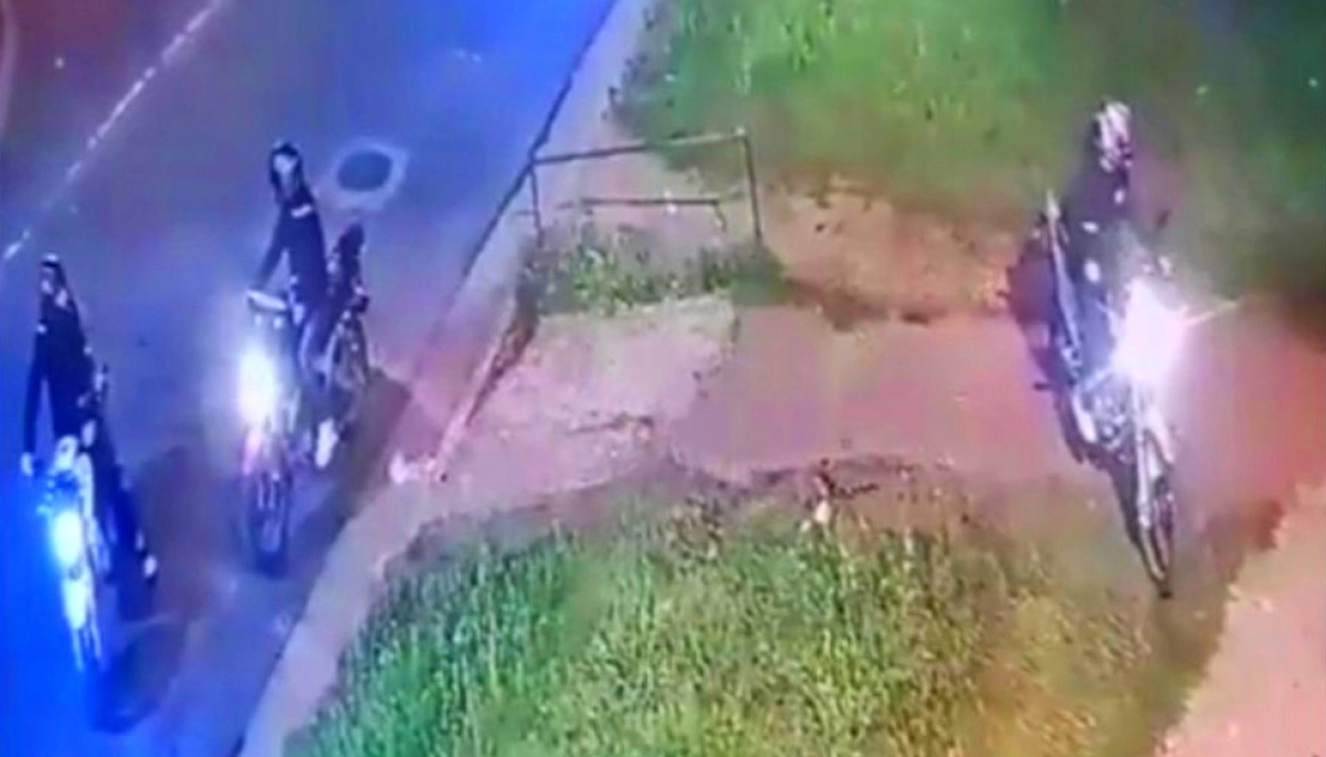 Inseguridad en el Conurbano: seis motochorros provocaron una desbandada en la parada de colectivos