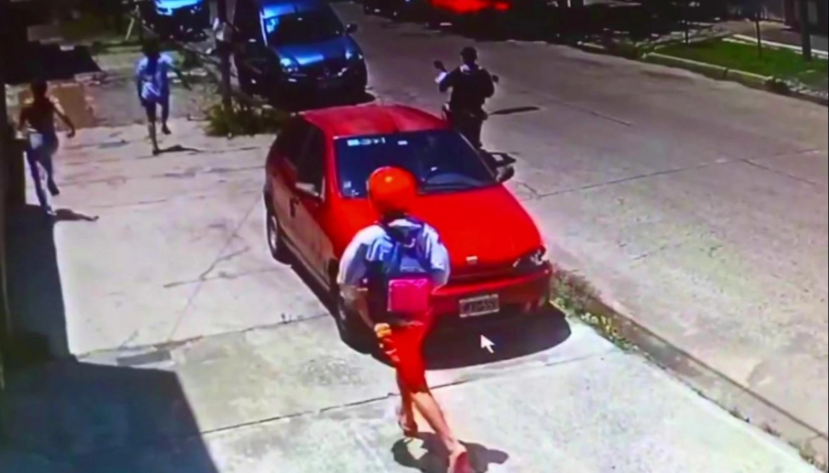 Identificables motochorros son el terror de las mujeres en Lanús