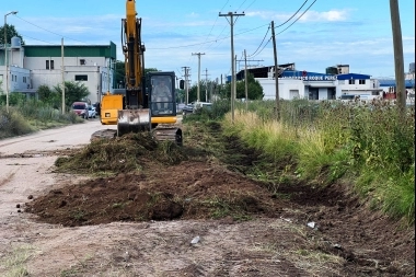 El Municipio de Roque Pérez continúa con los trabajos de mejora de calles