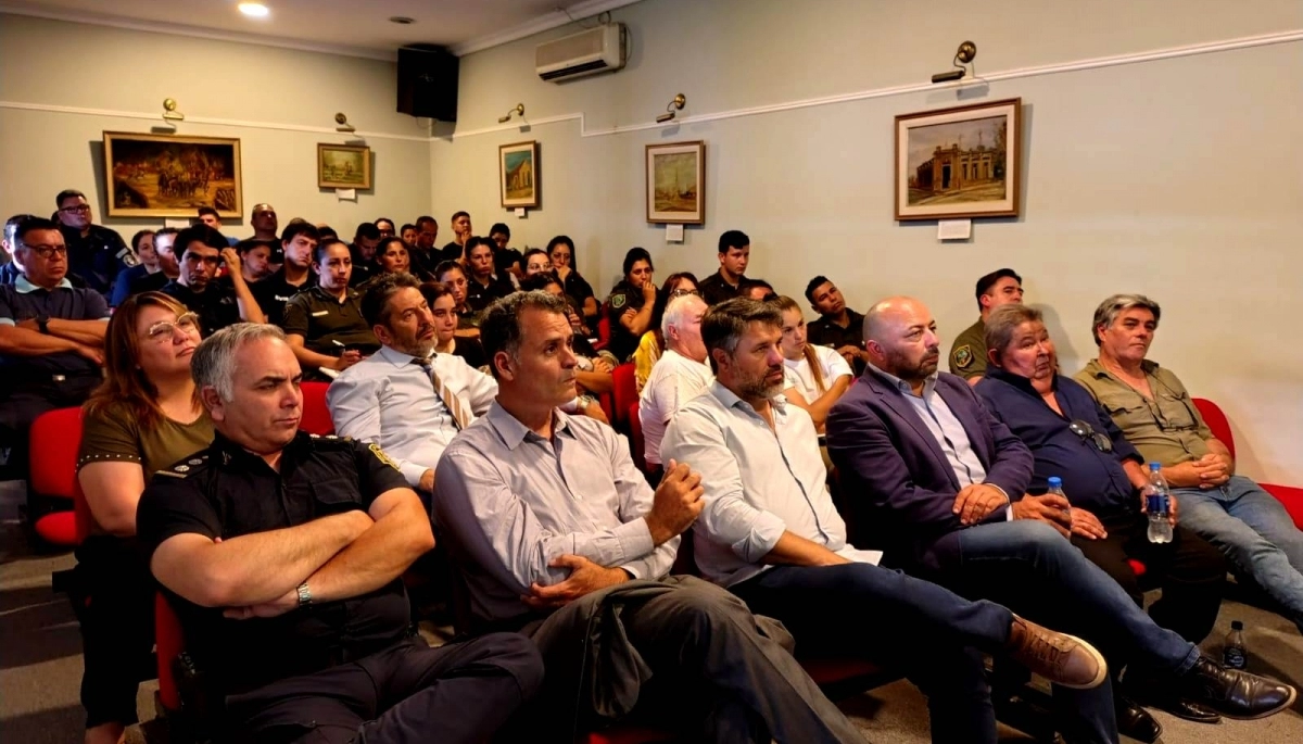 Se realizó una importante capacitación para el personal policial de Magdalena