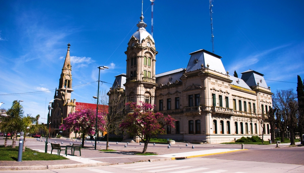 Tres Arroyos acordó mejoras salariales para los empleados municipales