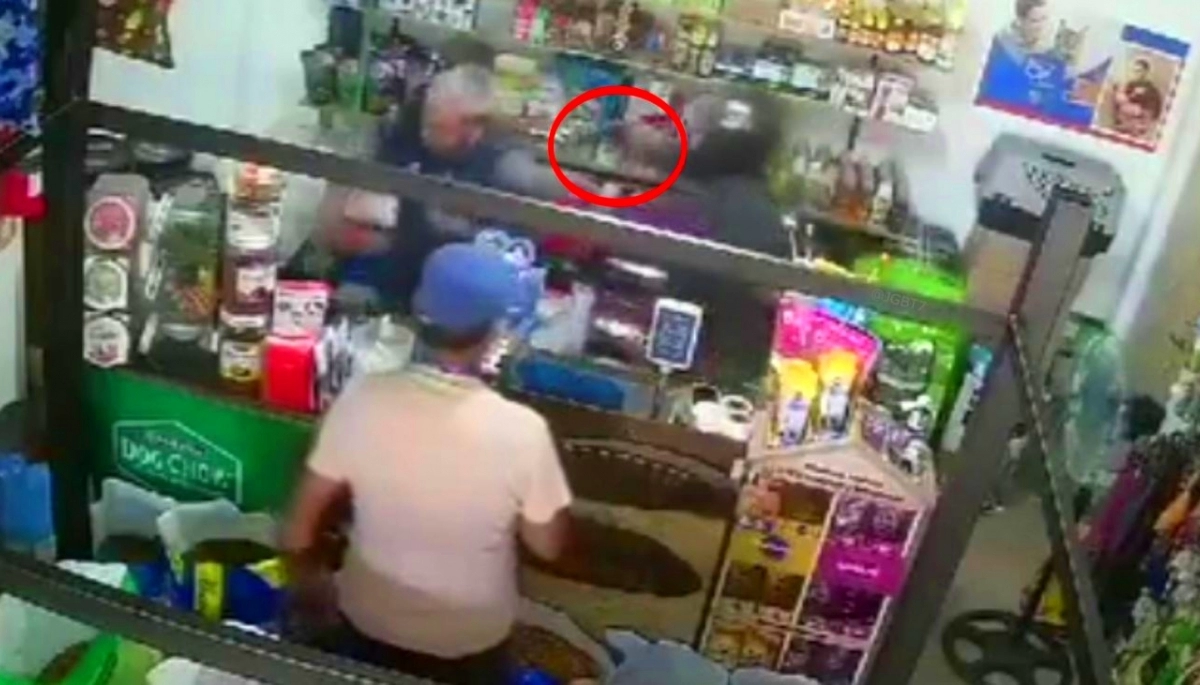 Conurbano descontrolado: culatazos y pistola en la cabeza durante el robo en un pet shop