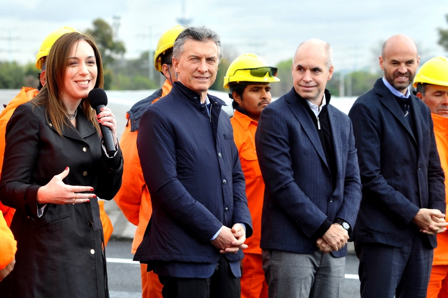 En campaña, Macri junto a Vidal y Dietrich inauguraron nuevo viaducto del Puente La Noria