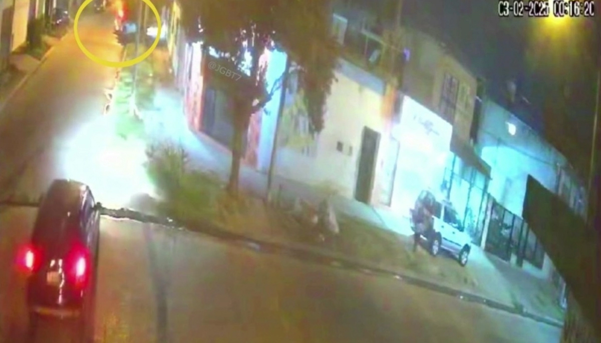 Conurbano descontrolado: les cruzaron el auto en la puerta de la casa y se lo robaron