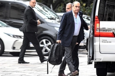 Francos arremetió contra Kicillof y afirmó que la Provincia está “incendiada” por la inseguridad