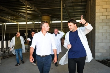 Achával recorrió el polo productivo de Las Heras en el noreste de la Provincia de Buenos Aires