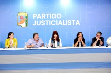 Tras el ruido por el nuevo espacio interno de Kicillof, Cristina se estrenó al frente del PJ Nacional