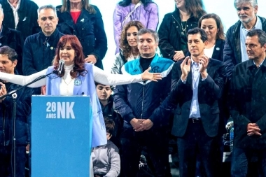 Una encuesta situó al peronismo como ganador en Provincia, por encima de una “fusión” del PRO y los libertarios