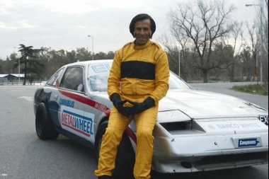 La serie “Menem” publicó nuevas imágenes: Leonardo Sbaraglia sorprende por su parecido al expresidente