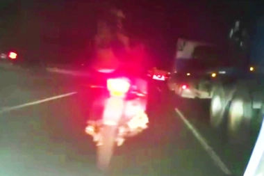 Ingeniero aceleró en los carriles rápidos de la Panamericana y eludió ataque de motochorros