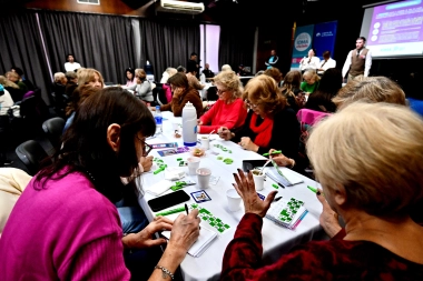 En la Plata se realizó un Bingo Recreativo para adultos mayores