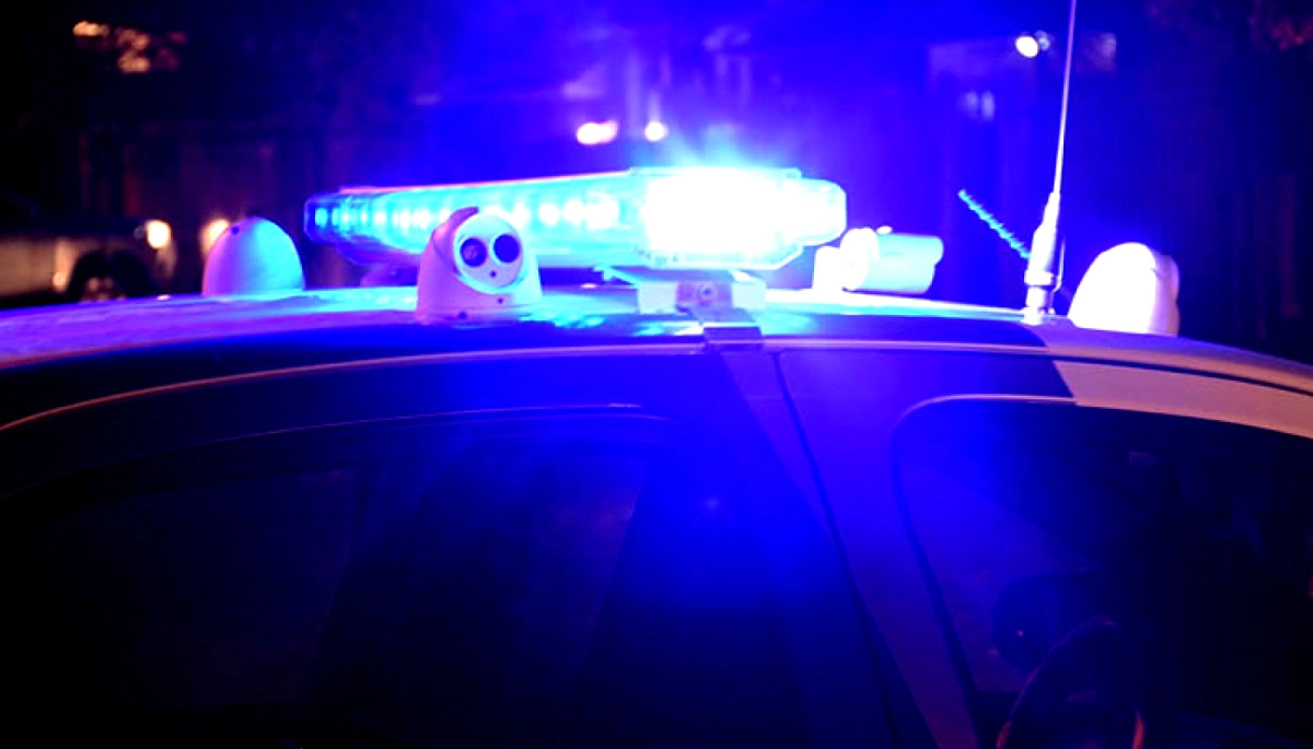 Durante la madrugada detuvieron a un sujeto cuando robaba en la escuela del barrio