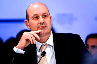 Sturzenneger criticó el gasto en mantener los hospitales y desató la ira de ministro de Kicillof