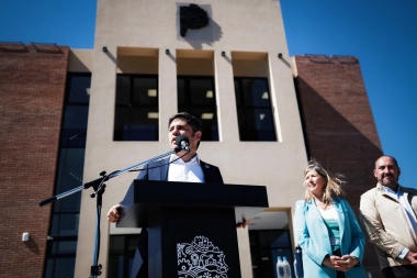 Tras el triunfo electoral, Kicillof reapareció en público: “El pueblo bonaerense le dijo que no a la motosierra”