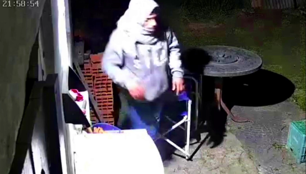 Indignación en Balcarce: buscan a descarado ladrón que robó una casa dos veces en 48 horas