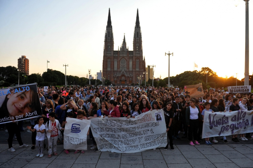 Masiva movilización pidió justicia por Abril Bogado, la nena asesinada en La Plata