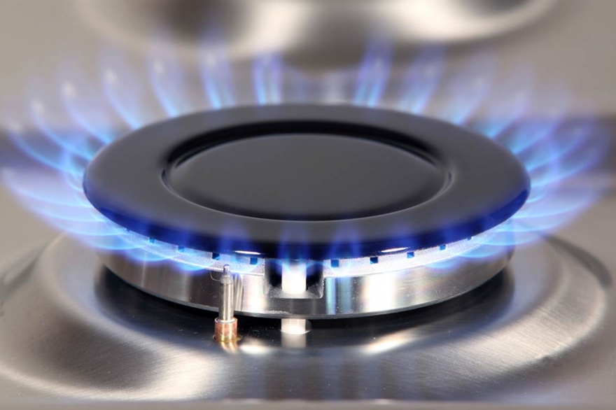 La oposición rechaza los aumentos previstos para diciembre en las tarifas del gas